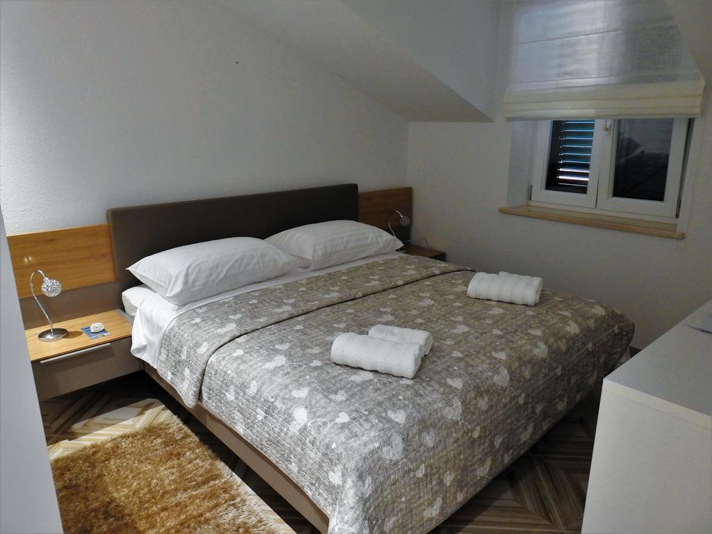 Apartments Villa Barbara Сумартин Экстерьер фото